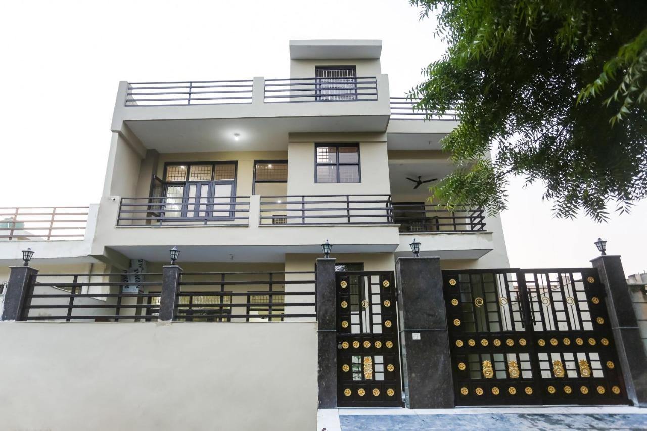 Oyo Hotel New Geetanjali Near Gautam Buddha Park Лакхнау Екстер'єр фото