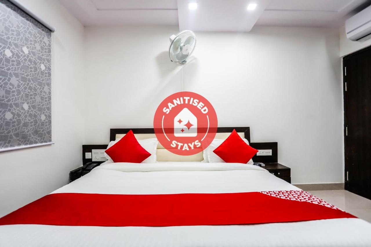 Oyo Hotel New Geetanjali Near Gautam Buddha Park Лакхнау Екстер'єр фото