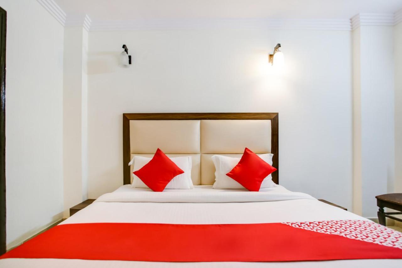 Oyo Hotel New Geetanjali Near Gautam Buddha Park Лакхнау Екстер'єр фото