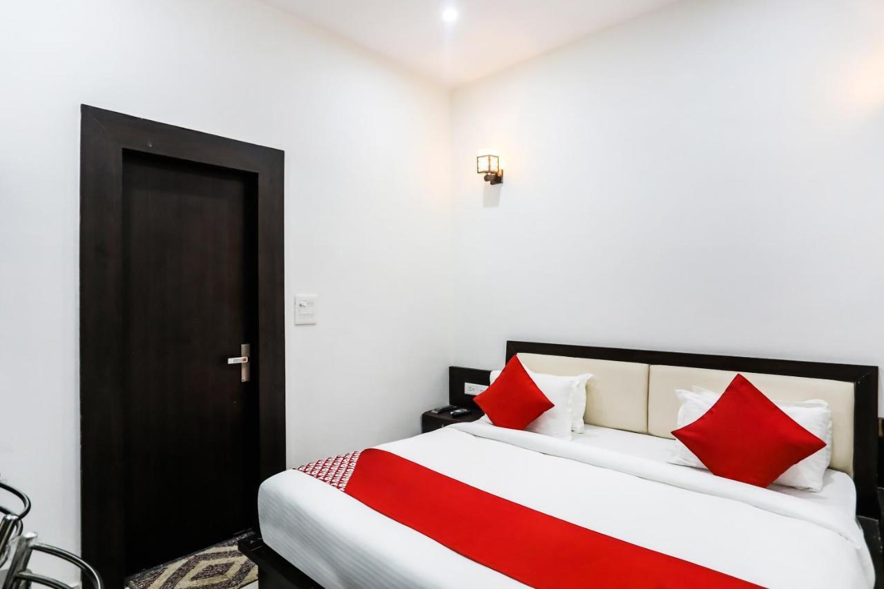 Oyo Hotel New Geetanjali Near Gautam Buddha Park Лакхнау Екстер'єр фото