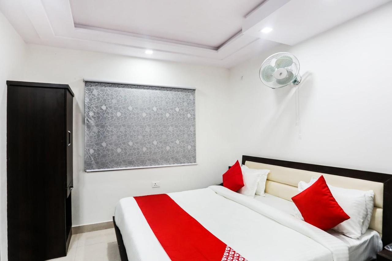 Oyo Hotel New Geetanjali Near Gautam Buddha Park Лакхнау Екстер'єр фото