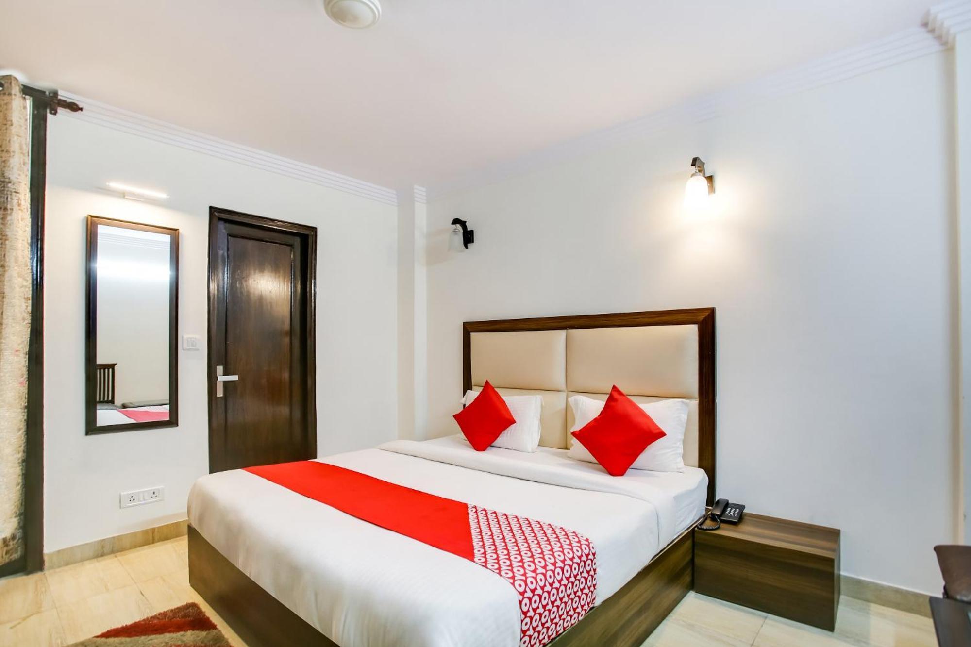 Oyo Hotel New Geetanjali Near Gautam Buddha Park Лакхнау Екстер'єр фото