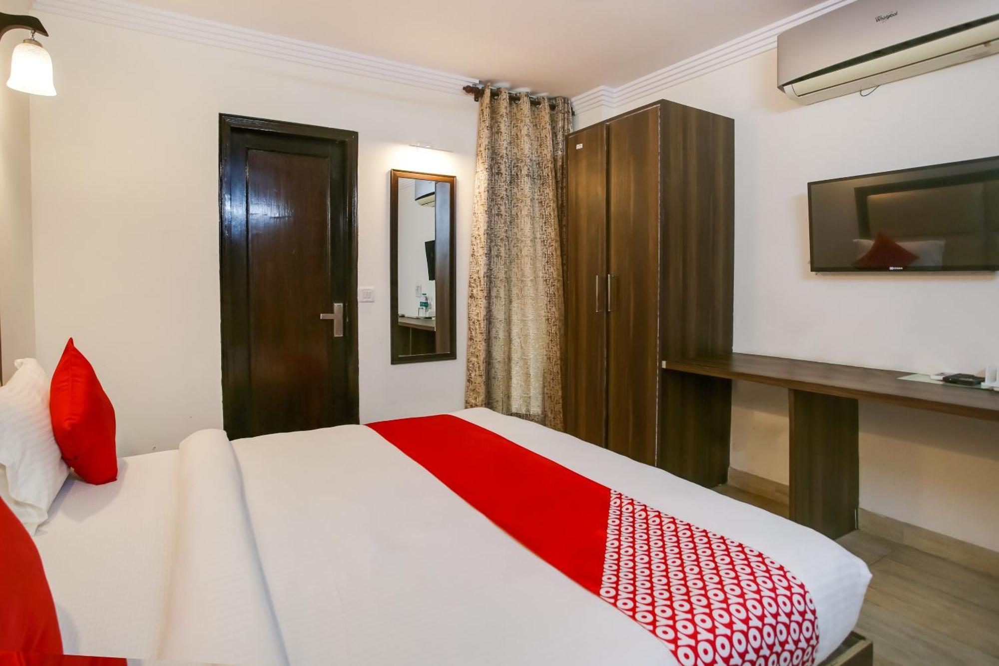 Oyo Hotel New Geetanjali Near Gautam Buddha Park Лакхнау Екстер'єр фото